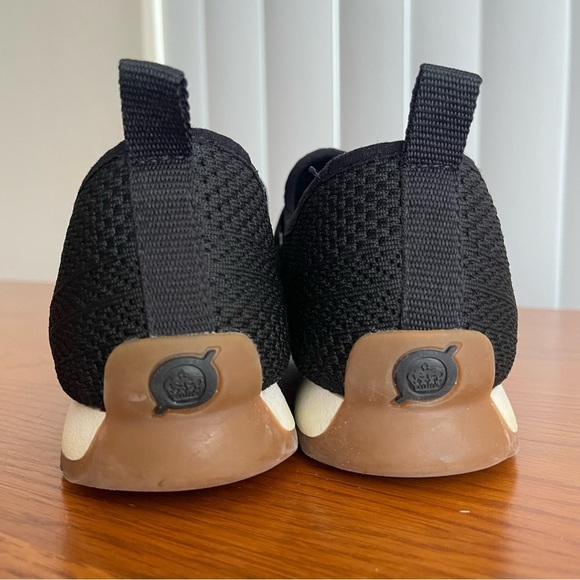 Born Newbury Slip-On Sneaker Black Size 10 - Picture 7 of 16